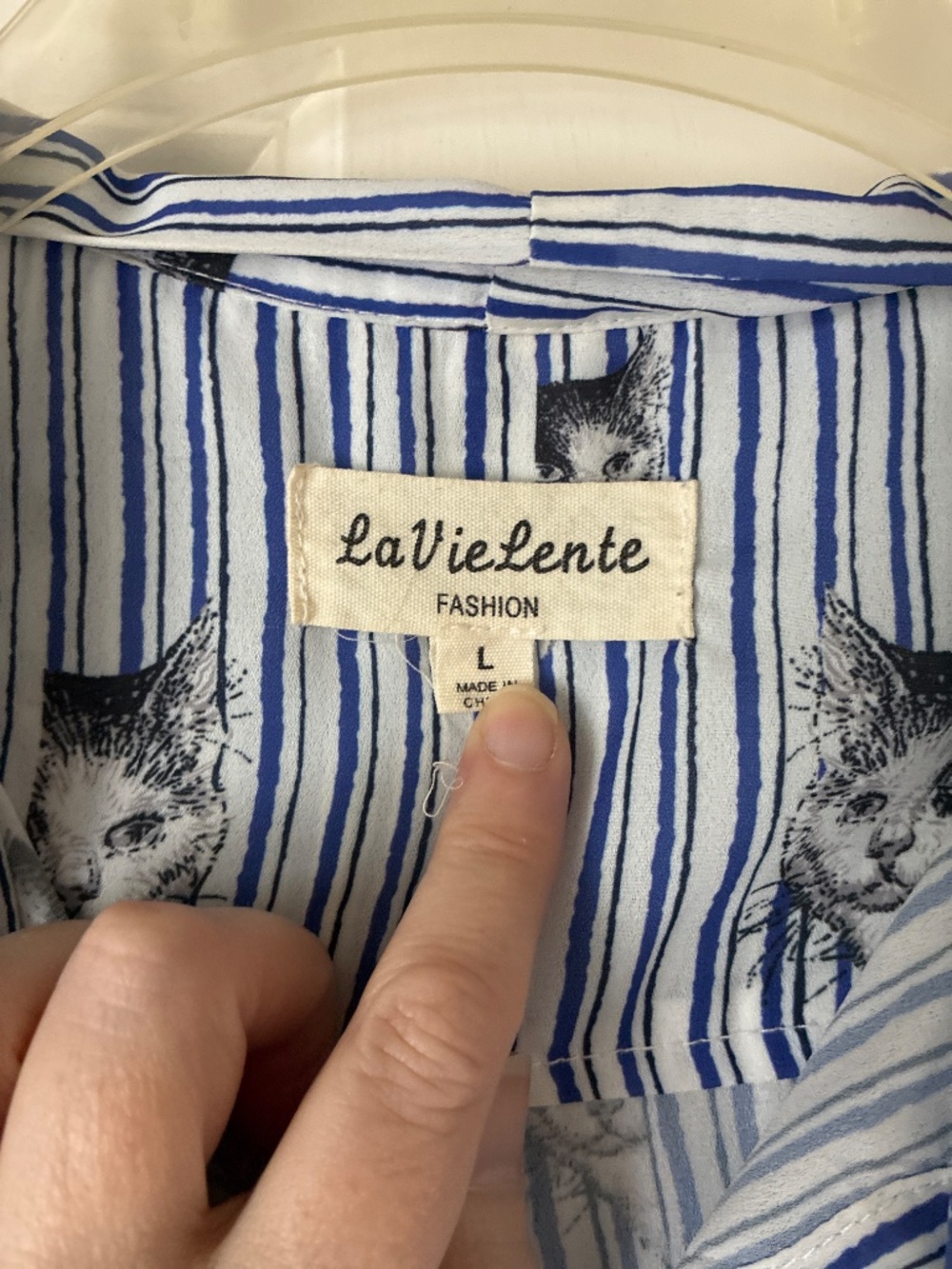 Sleeveless button stripe cat top - Picture 3 of 3